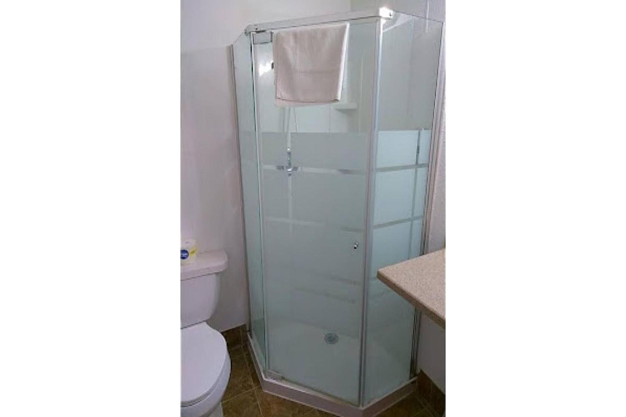 Colonial Inn Extended Stay By Oyo New Ulm المظهر الخارجي الصورة